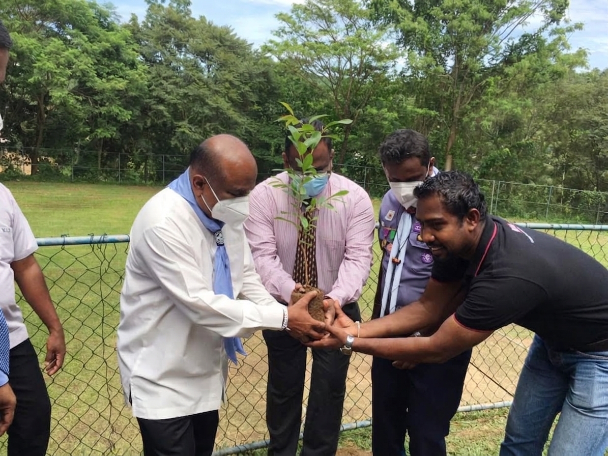 අනාගතයට හුස්මක්